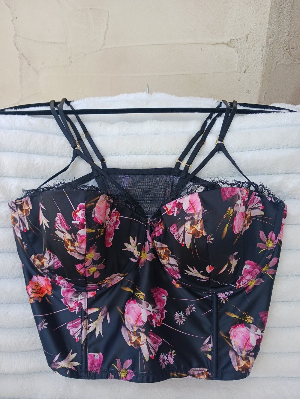 Victoria's Secret - Black Floral Lace-Trim Bustier - Picture 6 of 6